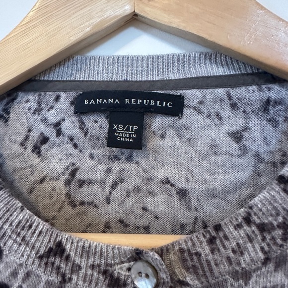 Banana republic pattern cardigan - Picture 2 of 3